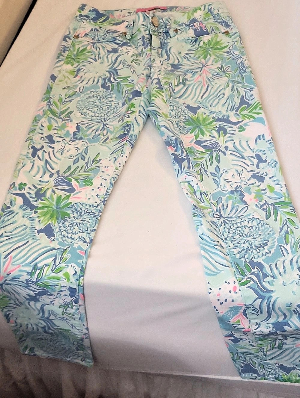 Lilly Pulitzer Floral Straight Leg Pants in Blue & Green Like New